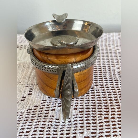 Interesting cool vintage ashtray || wood and metal ashtray with Chilean coins - Picture 10 of 12